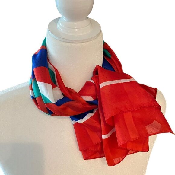 Italian Made 30” x 30” Primary Colors Green Red White Floral Fashion Scarf - Picture 5 of 7